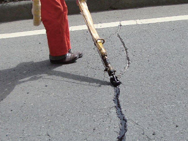 道路灌縫膠使用注意事項